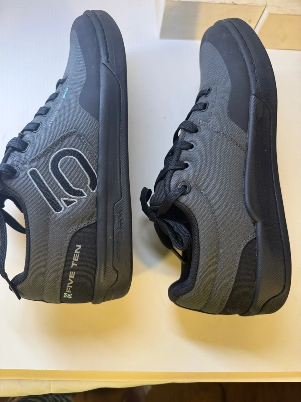 ADIDAS FIVE TEM FREERIDER MOUNTAIN BIKE SHOES. NEVER WORN BRAND NEW SZ 11.5 - Picture 8 of 16
